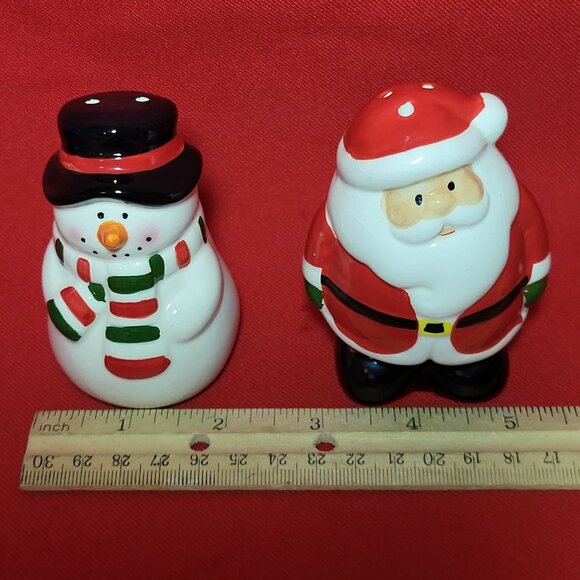 Santa Claus Snowman Salt and Pepper Shaker Christmas Kitchen Decor - Picture 7 of 12